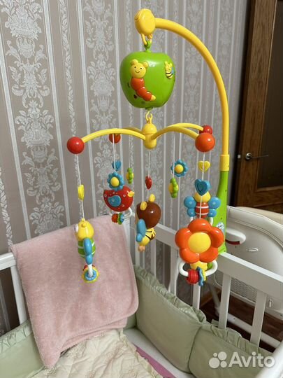 Мобиль на кровать жирафик