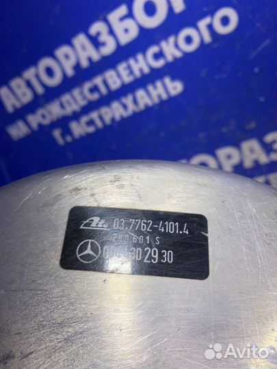 Тормозной вакуум Mercedes-Benz W210 седан 2000