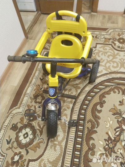 Детский трехколесный велосипед бу с ручкой