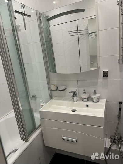 Комплект для ванной Тумба раковина зеркало