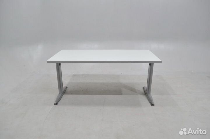 Стол офисный