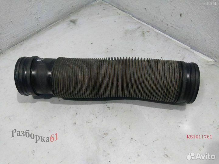 Патрубок воздушный volkswagen golf 4