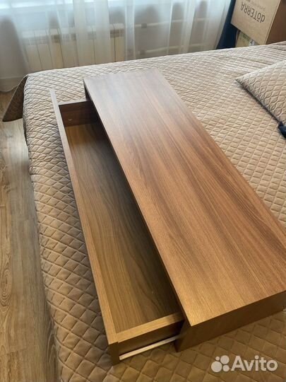 Подвесная полка под тв