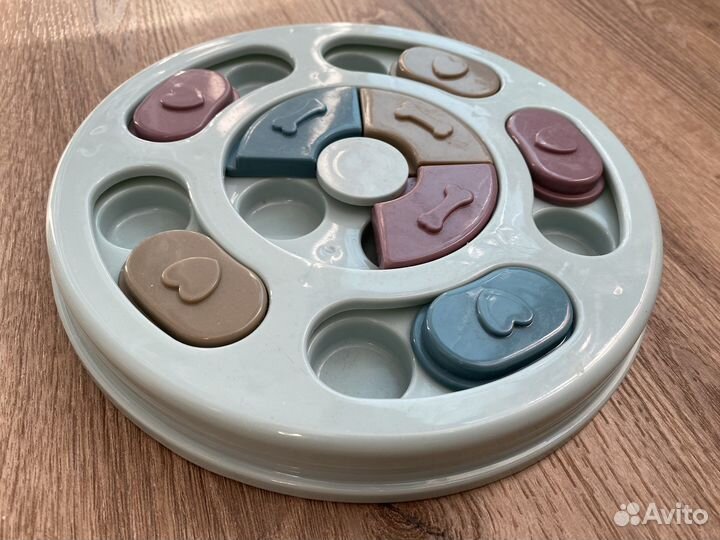 Интерактивная миска для кошек и собак