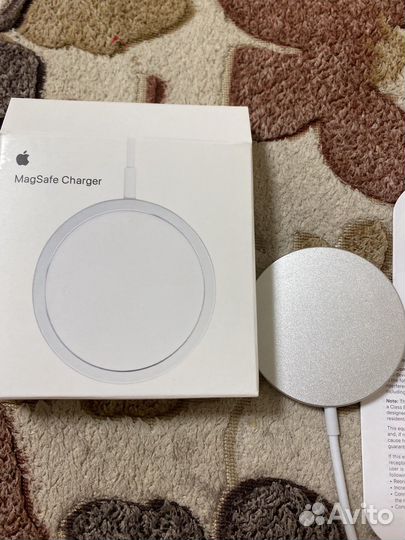 Беспроводная зарядка для iPhone