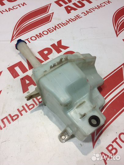 Бачок омывателя Kia Cerato 2011