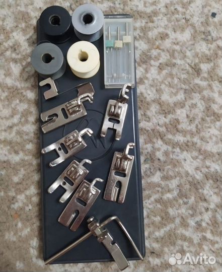 Швейная машина Чайка 142м