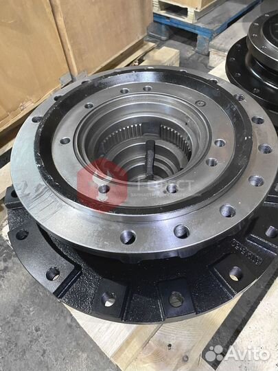 Бортовой редуктор Hitachi EX210LC-5HHE 9150472