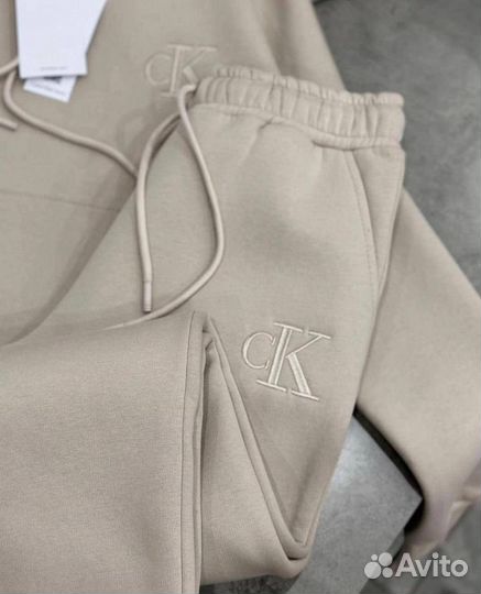 Спортивный костюм женский на флисе