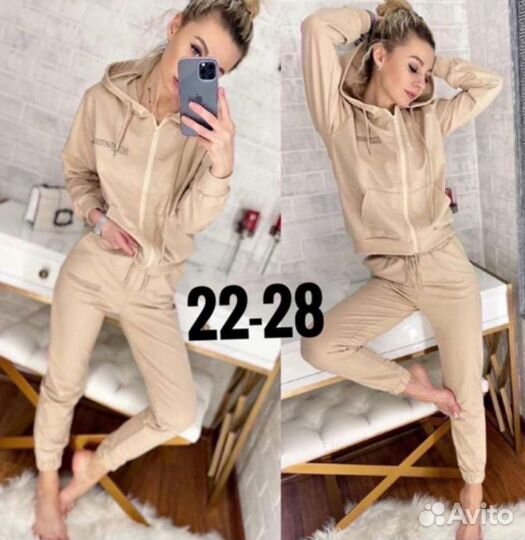 Спортивный костюм новый 42-46