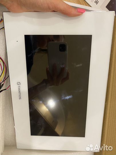 Видеодомофон tantos jolli HD WI-FI