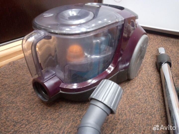 Пылесос Philips 1800w
