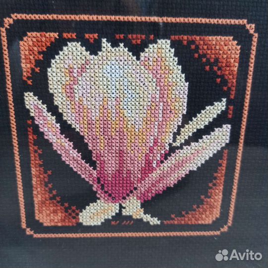 Вышивка крестиком готовая