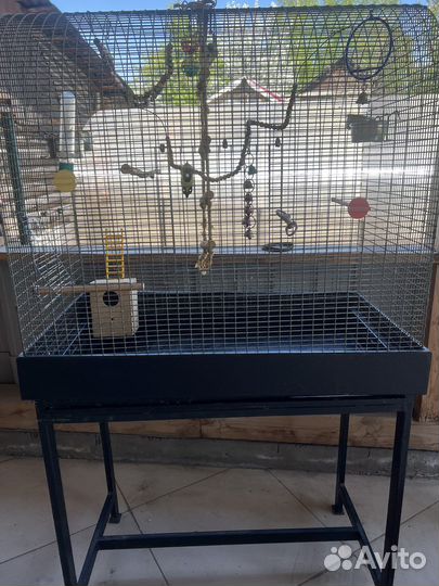 Клетка (дом) для птиц (попугаев и др.)