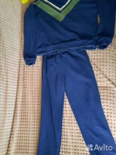 Спортивный костюм для девочки р.140-146