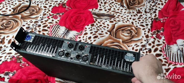 Усилитель JTL PRO ST T4m (1000 ватт на 8Om)