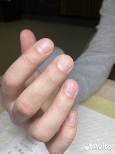 Маникюр, педикюр, наращивание ногтей