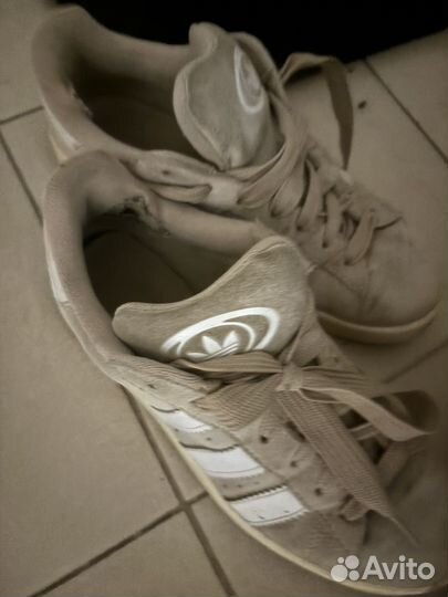 Кроссовки (воняют)