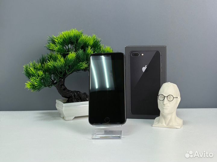 iPhone 8 Plus, 64 ГБ