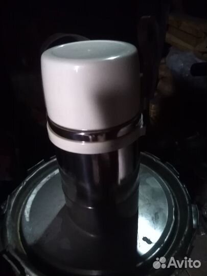 Продам термос