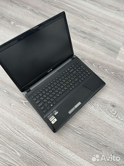 Ноутбук DNS Core i5 3210M/Geforce GT645