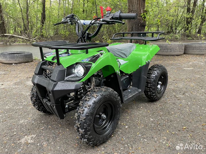 Квадроцикл детский бензиновый со стартером