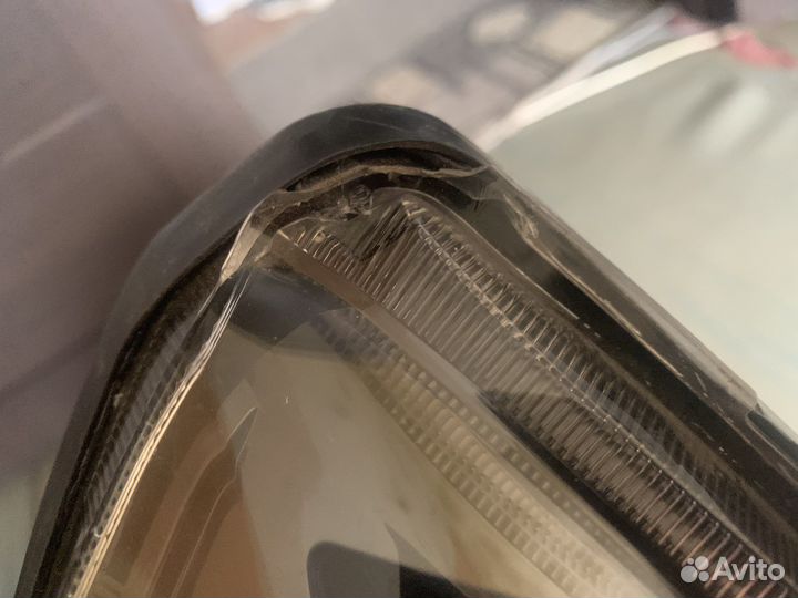 Фара левая и правая веста