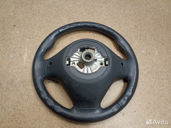 Спорт руль BMW F30 под круиз без подогрева