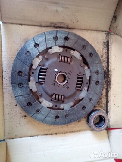 Продам б/у почти комплект сцепления на Фольксваген