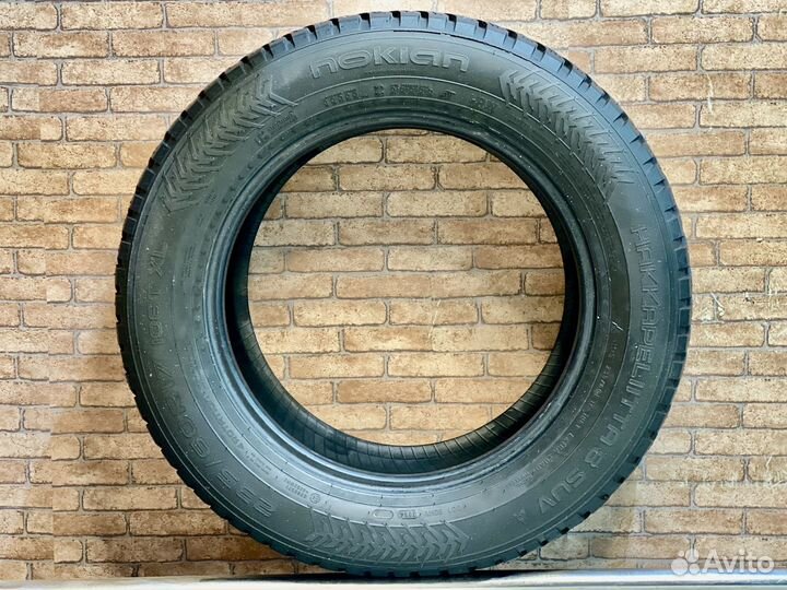 Nokian Tyres Hakkapeliitta 8 SUV 235/60 R17
