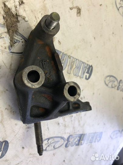 Кронштейн двигателя chevrolet alero