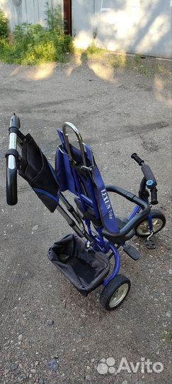 Детский велосипед с ручкой