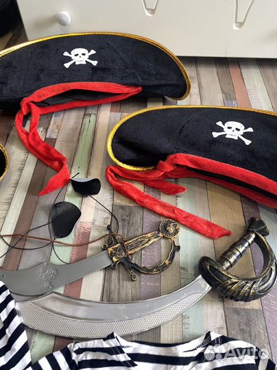 Костюмы пиратов для мальчиков шляпы кинжалы