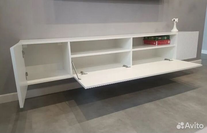 Стильная тумба под тв Белая