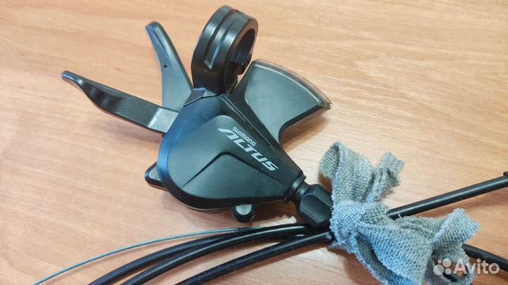 Манетки Shimano Altus SL-M2000