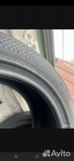 Three-A P606 245/45 R18
