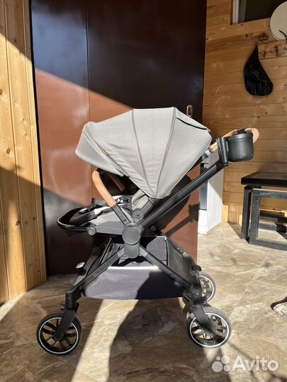 Прогулочная коляска складная
