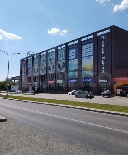 Торговая площадь от 100 м² до 1400 м²