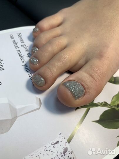 Маникюр и педикюр