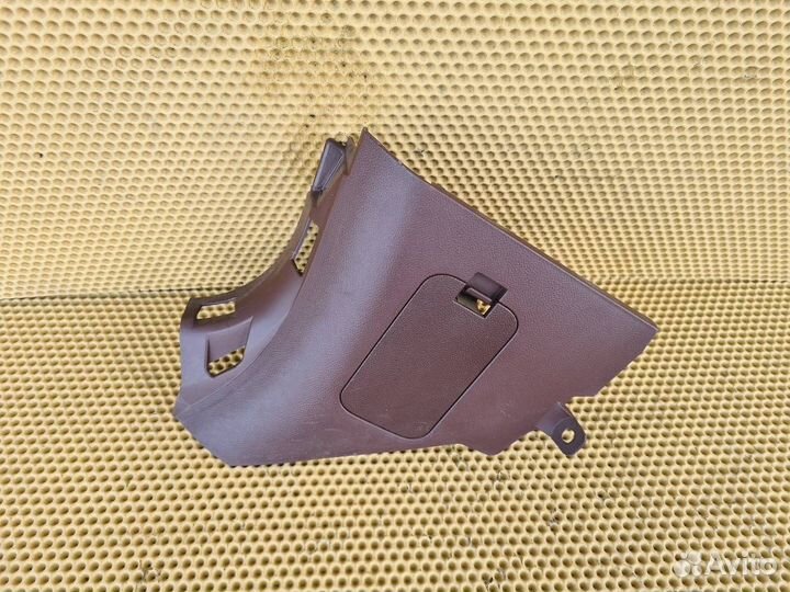 Накладка порога (внутренняя) передняя левая