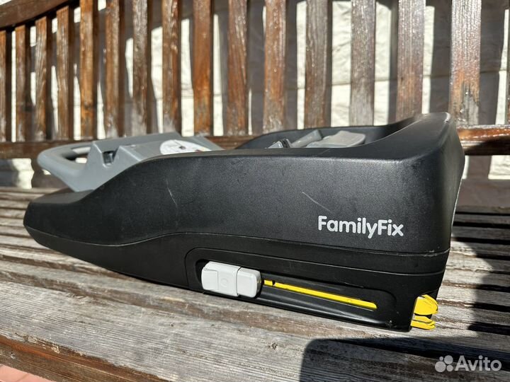 Автокресло Maxi Cosi + база Family Fix