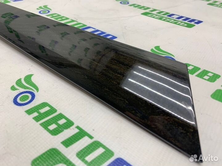 Накладка декоративная двери передняя левая