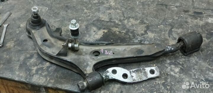 Рычаг передний правый Ниссан cefiro а32