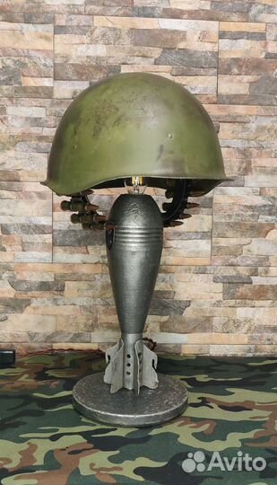 Настольная лампа на военную тему