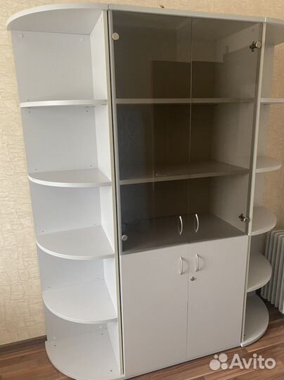 Стол и стеллаж