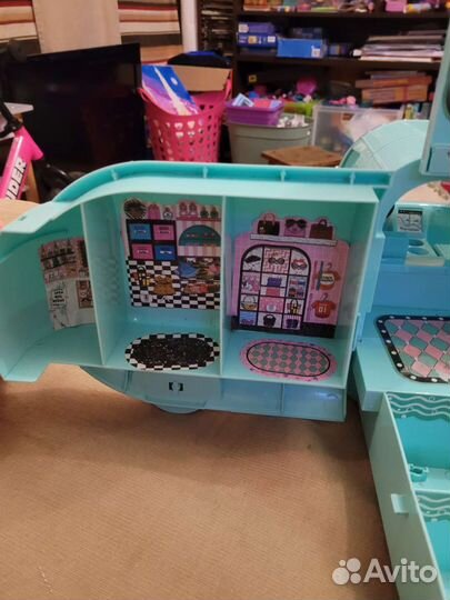 Автобус лол, LOL