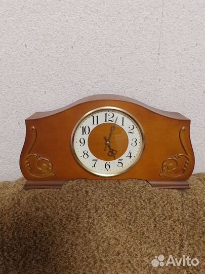 Часы настольные весна