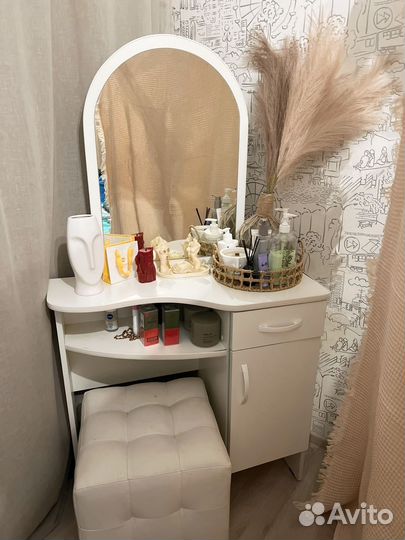 Туалетный столик бу