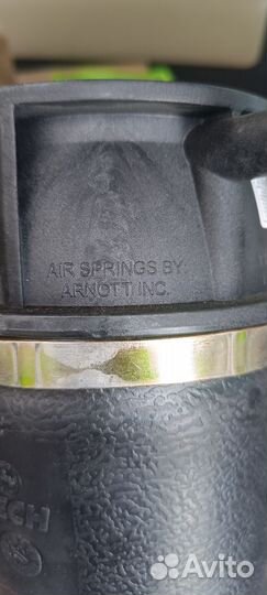 Задние пневмобаллоны Линкольн Навигатор 2