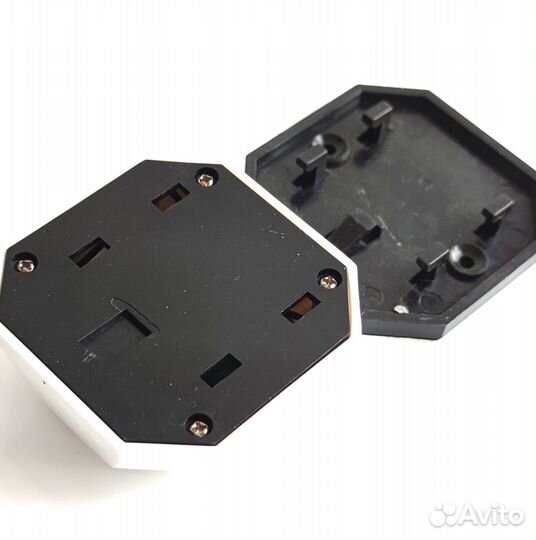 Кнопка вызова персонала, официанта и помощи белая